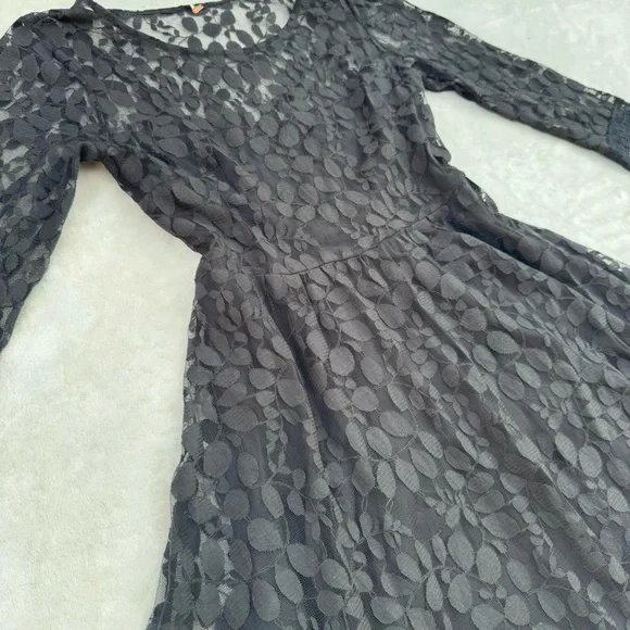 NWOT Free People Black Floral Lace Dress - Picture 4 of 9